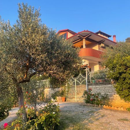 Georgemishel Guest House Berat Dış mekan fotoğraf