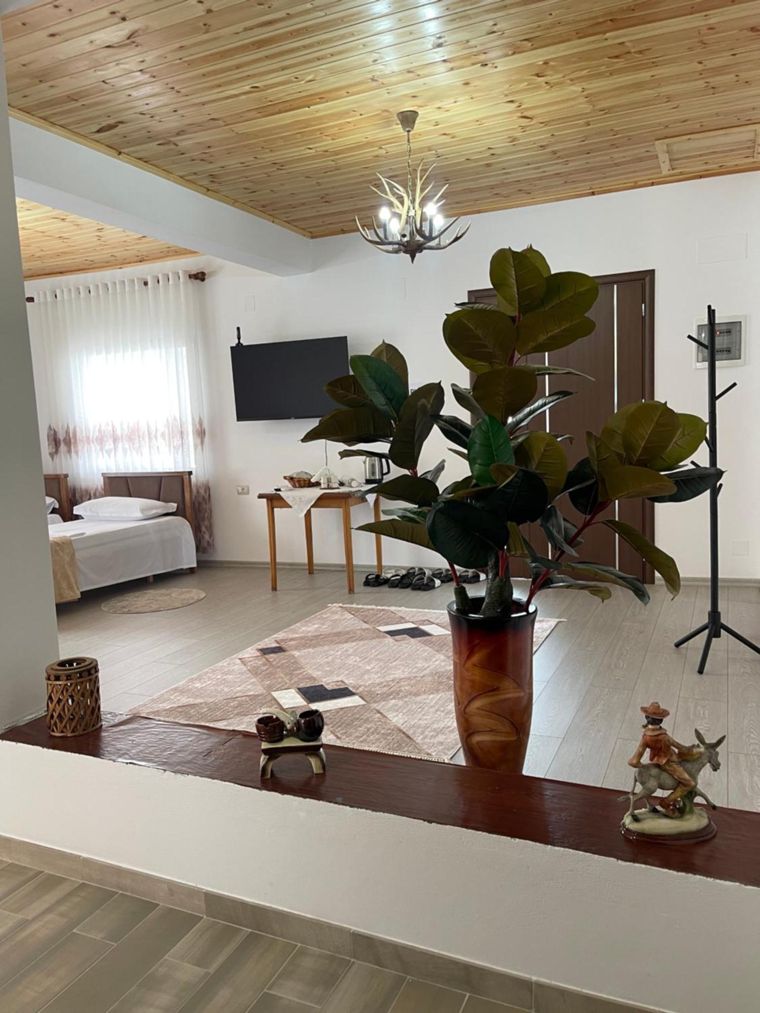 Georgemishel Guest House Berat Dış mekan fotoğraf
