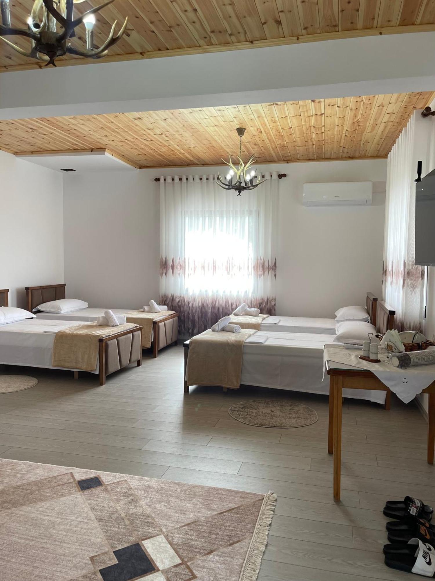 Georgemishel Guest House Berat Dış mekan fotoğraf
