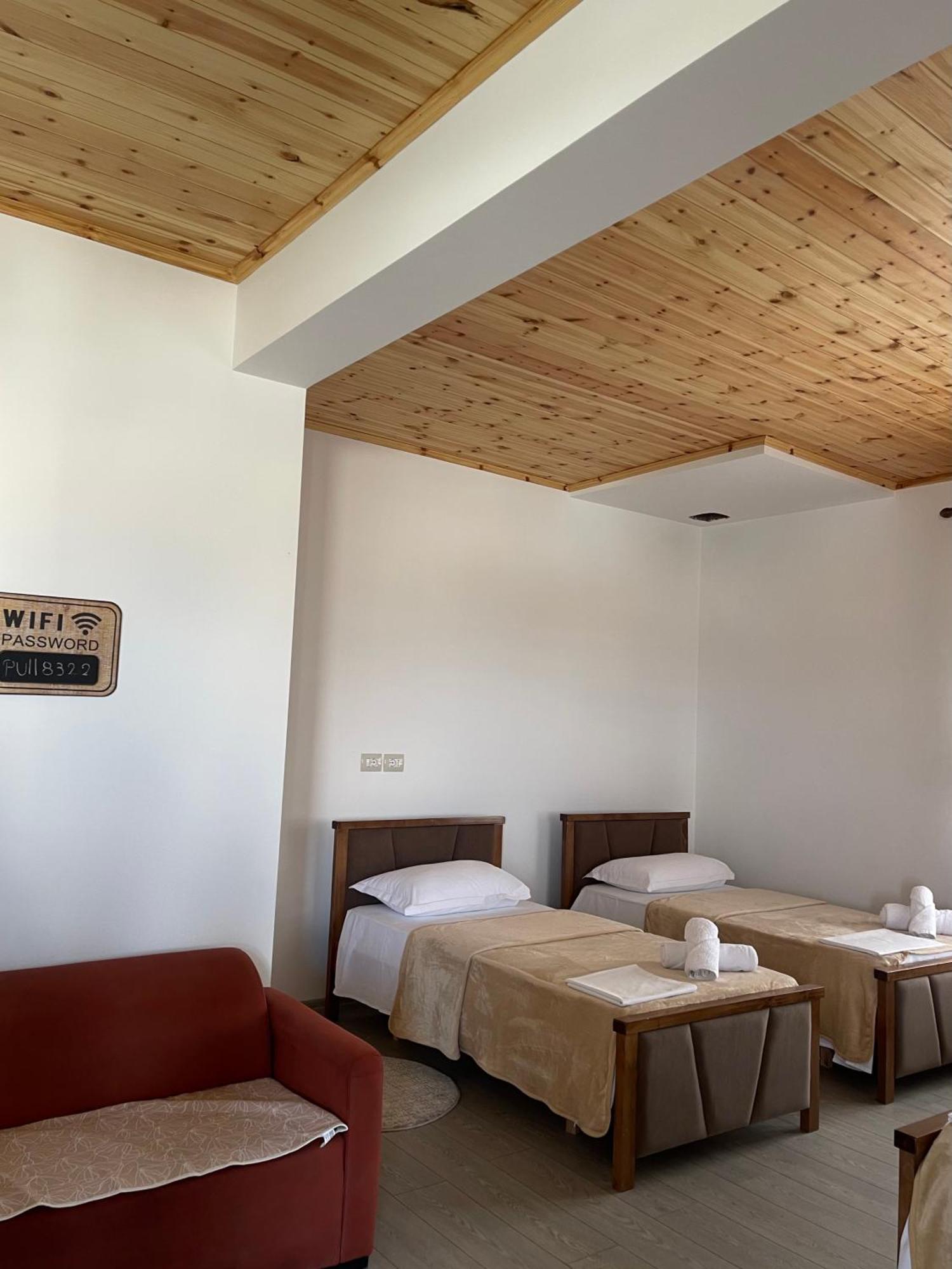 Georgemishel Guest House Berat Dış mekan fotoğraf