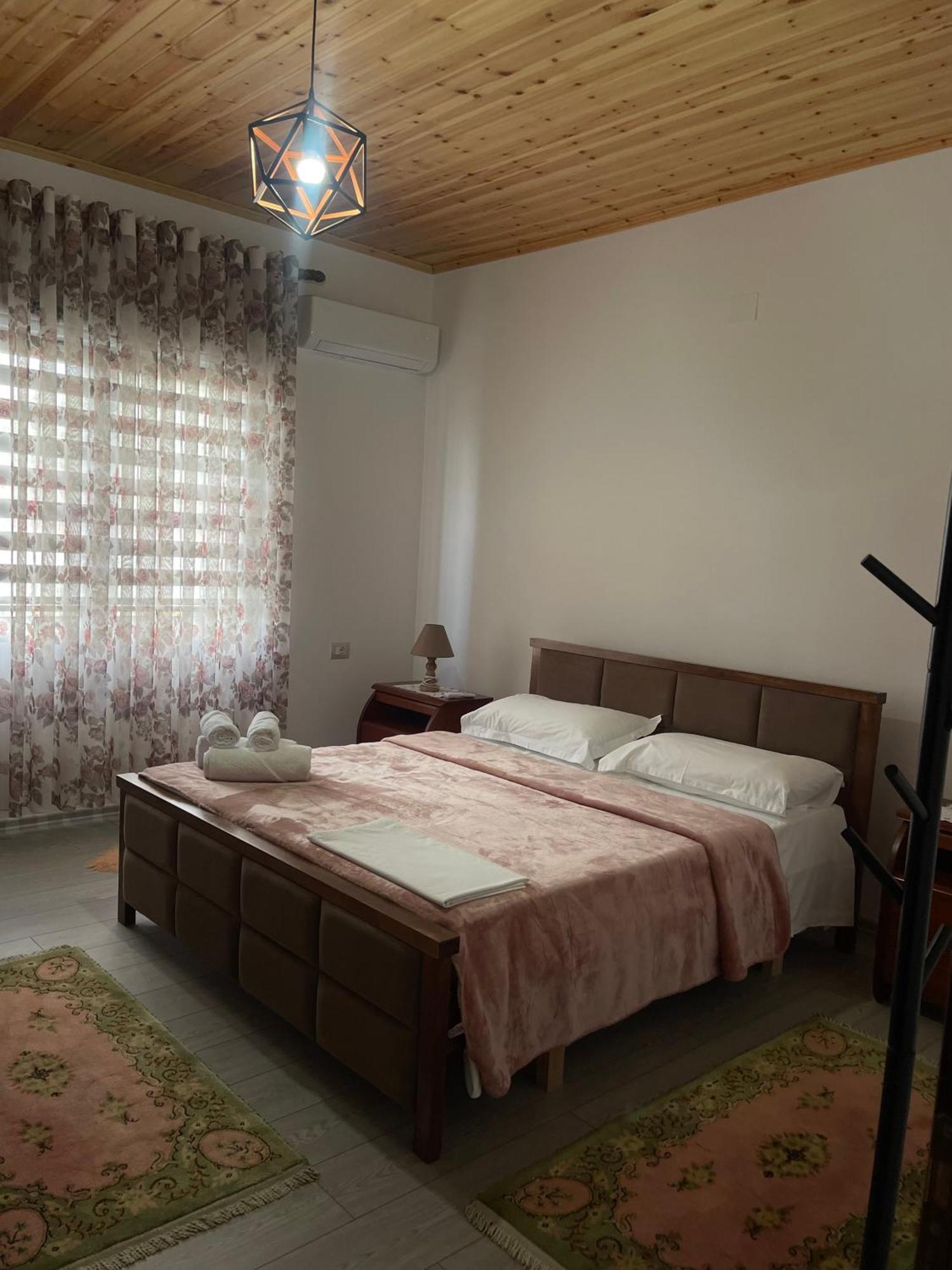 Georgemishel Guest House Berat Dış mekan fotoğraf