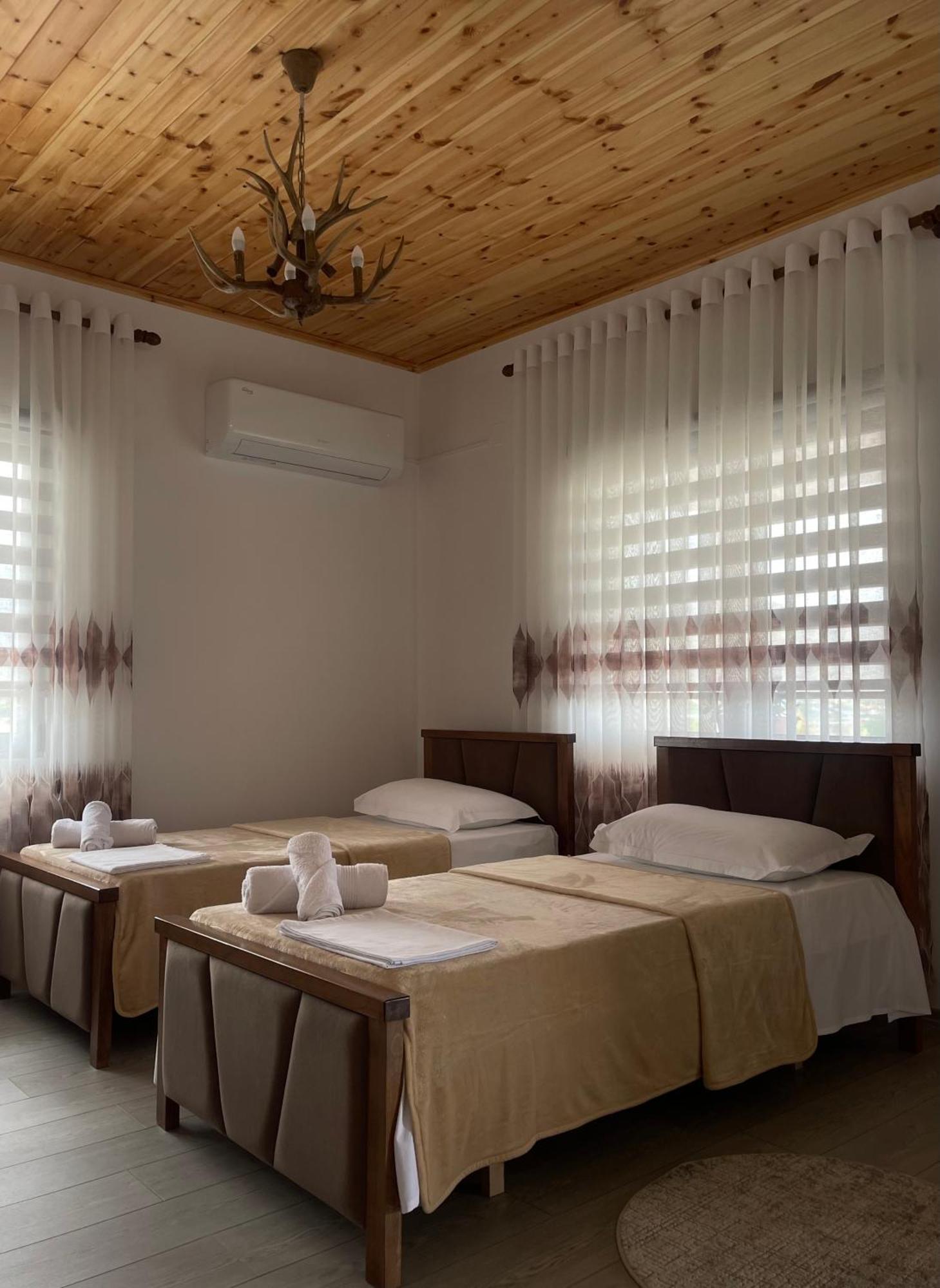 Georgemishel Guest House Berat Dış mekan fotoğraf